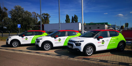 Autódekoráció_autómatricázás